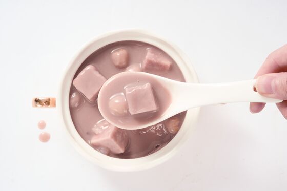 comprar Nutrición de invierno Taro pasta sopa de semillas de loto incluyendo hongos blancos ideal para la salud y la comodidad estacional Fabricación en línea