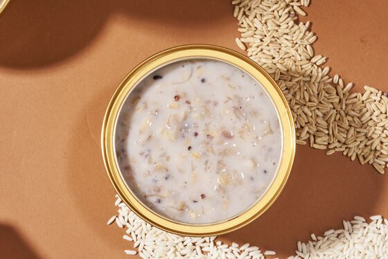 Buen precio Vida útil 24 meses almacenado a temperatura ambiente Congee tipo nido de pájaro bajo en calorías, sin azúcar, contenido sólido superior al 20 por ciento Adecuado para mercados de alimentos orgánicos en línea